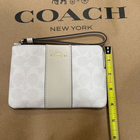 NWT COACH leather corner zip wristlet signature canvas wallet - Picture 10 of 11